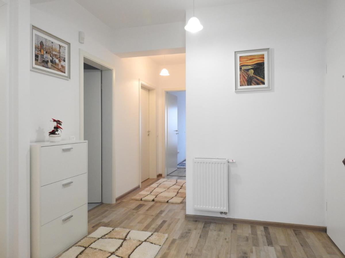 Trust Apartaments 2 Brasov Bagian luar foto