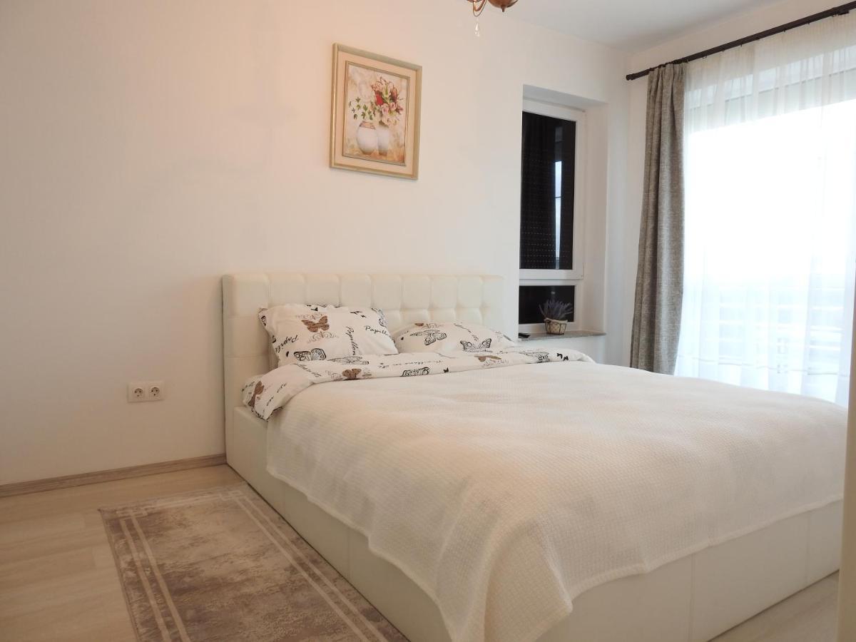 Trust Apartaments 2 Brasov Bagian luar foto