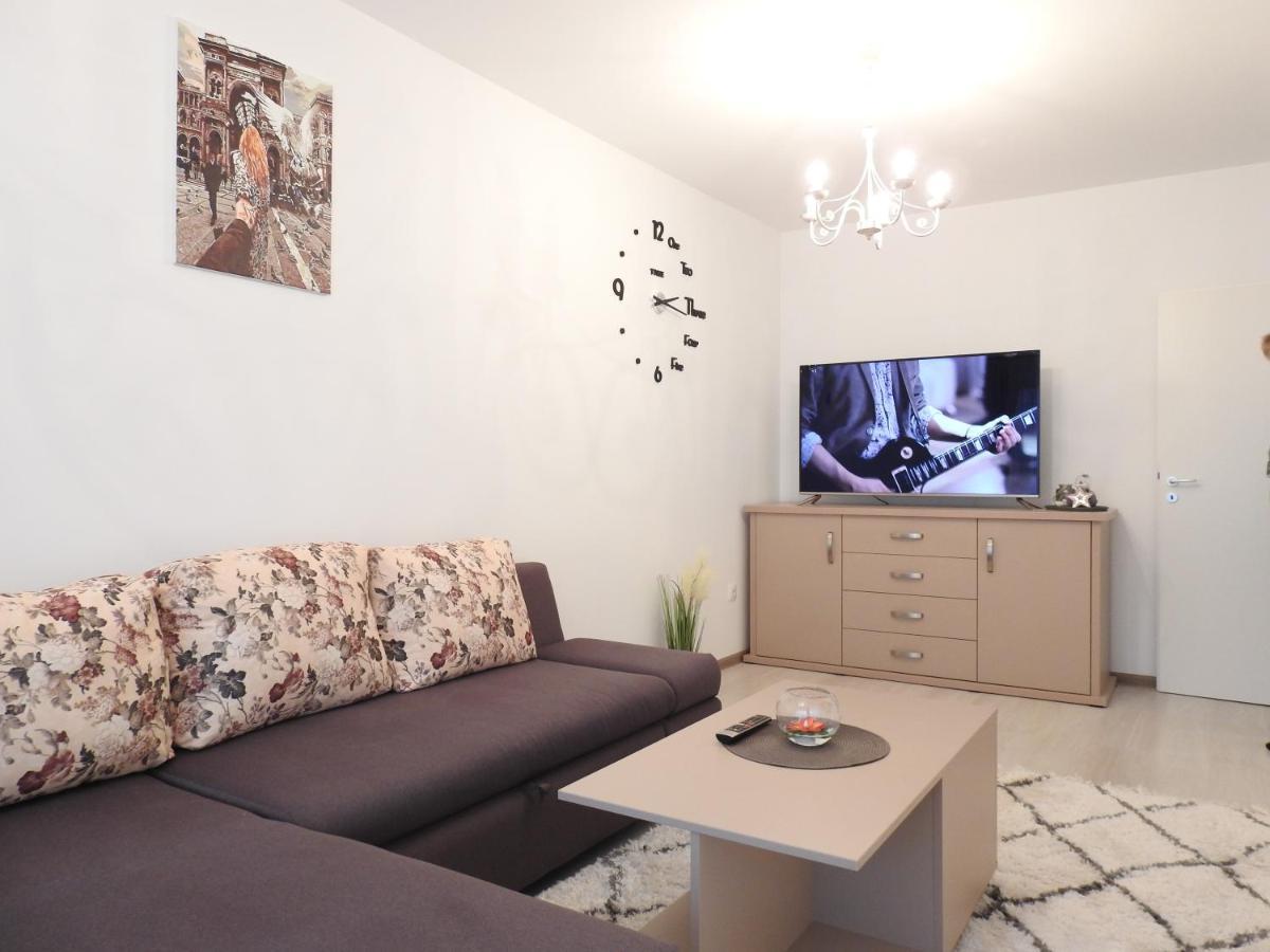 Trust Apartaments 2 Brasov Bagian luar foto